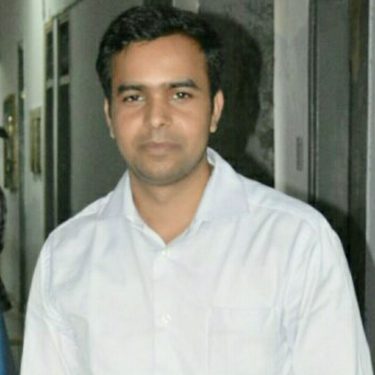 Faculty Profile Picture