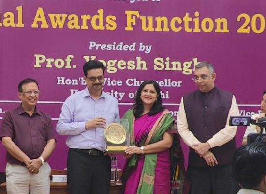 Dr. Anjali Sharma Kaushik received Excellence Award for Teacher in Service in Colleges under age 45 years by University of Delhi